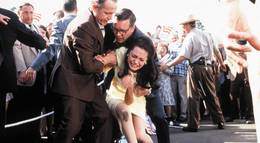 Кадр из фильма "Джордж Уоллас" - 1