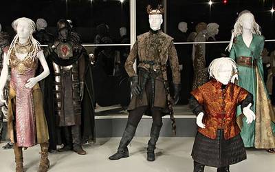 Сериальный стиль: костюмы и реквизит «Игры престолов»
