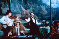 Кадр Комедианты-музыканты