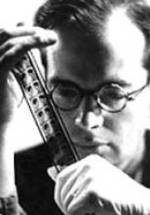 Торолд Дикинсон фото