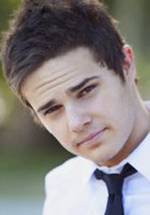 Джастин Джеймс Хьюз фото