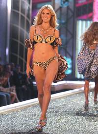 Кадр Показ мод Victoria's Secret 2007