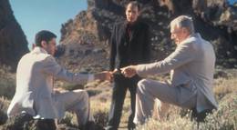 Кадр из фильма "Интакто" - 1