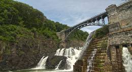 Кадр из фильма "Игры богов" - 1