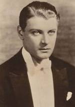 Ральф Форбс фото