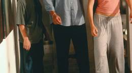 Кадр из фильма "Стеклянный дом" - 1