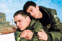 Кадр Йосси и Джаггер