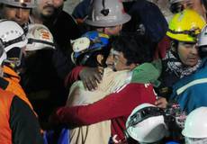 Чилийские шахтеры попадут на большой экран