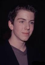 Таран Ноа Смит фото