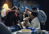 Кадр Малкольм в центре внимания