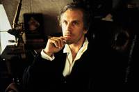 Кадр Мэри Райли