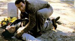 Кадр из фильма "Без компромиссов" - 1