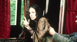 Кадр из фильма "Князь Дракула" - 1