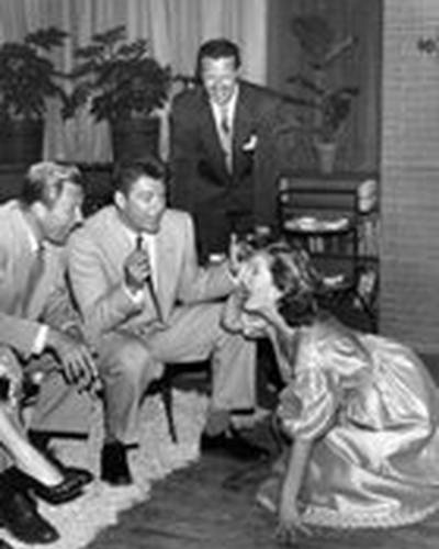 Майк Стоуки фото