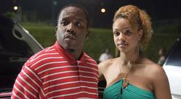 Кадр из фильма "Вне закона" - 1