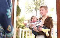 Кадр Малкольм в центре внимания