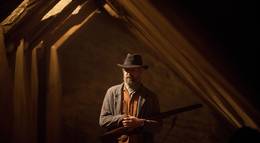 Кадр из фильма "Гостья" - 2