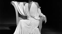 Кадр из фильма "I Found Stella Parish" - 1