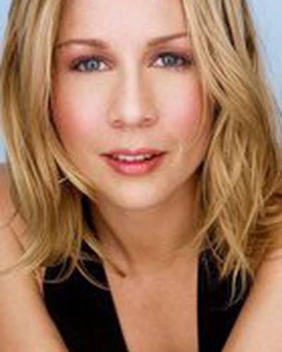 Джиджи Эджли фото