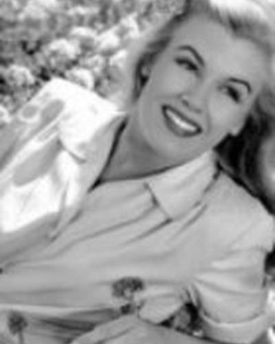 Нэнси Саундерс фото