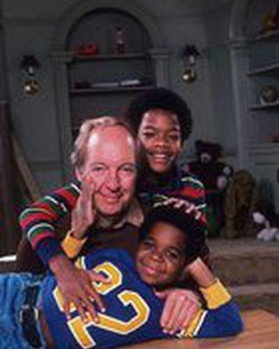 Конрад Бэйн фото