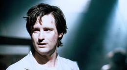 Кадр из фильма "Мертвый мозг" - 2