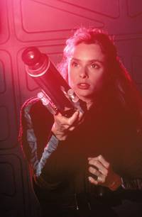 Кадр Что-то не отсюда (мини-сериал)