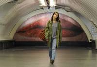 Кадр Молода и прекрасна