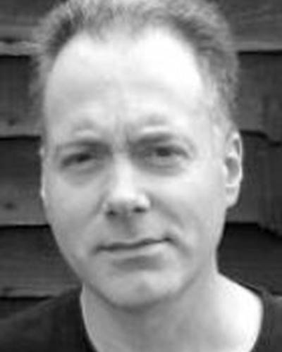 Саймон Тревес фото