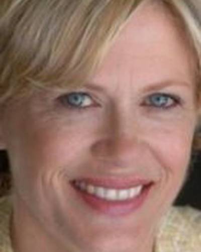 Лоэнн Бишоп фото