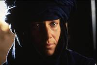 Кадр Под покровом небес