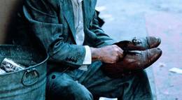 Кадр из фильма "Жизнь дерьмо" - 2