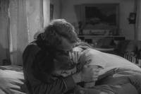 Кадр Сквозь тёмное стекло