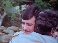 Кадр Амар,  Акбар, Антони