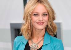 Ванесса Паради снимется в фильме о войне на Донбассе