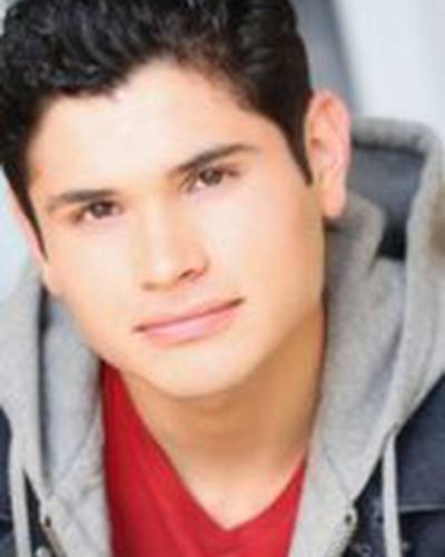 Д. Вилларриал фото