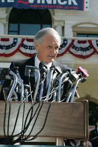 Кадр Западное крыло