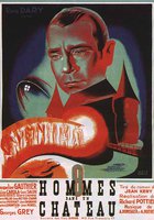 Huit hommes dans un château