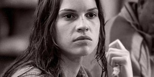 Сэм Рэйми воюет за Хилари Суэнк Сэм Рэйми воюет за Хилари Суэнк