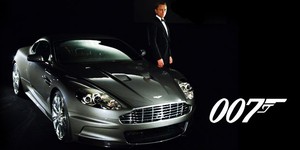 Собрана выставка 50 автомобилей Джеймса Бонда Собрана выставка 50 автомобилей Джеймса Бонда