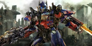 Майкл Бэй перезапустит «Трансформеров»