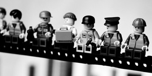 Фигурки LEGO спасут Вселенную