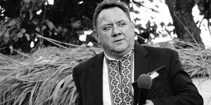 Богдан Бенюк примерит медвежью шкуру