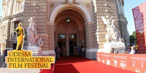 Открытие ОМКФ-2012: юмор и официоз «Реальности» Открытие ОМКФ-2012: юмор и официоз «Реальности»