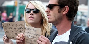 Актеры заставили папарацци участвовать в благотворительности