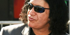 Джин Симмонс из Kiss создаст фильм про Икара