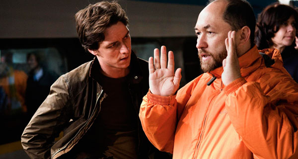 Джеймс МакЭвой и Тимур Бекмамбетов на съемках фильма "Особо опасен"