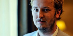 Студия Disney нашла режиссера для «Алисы в Зазеркалье»