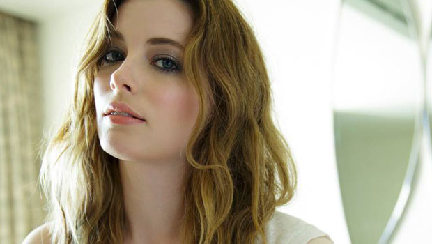 Джиллиан Джейкобс