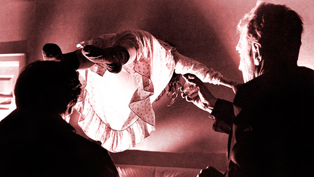 кадр с фильма «Изгоняющий дьявола»